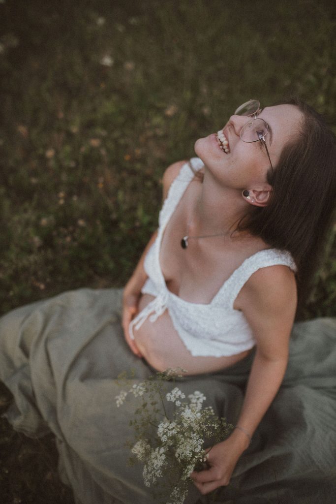 Doula Christina Ascher 4 Doula Begleitung in Schwangerschaft, Geburt & Wochenbett. Heilsame Rituale wie Motherblessing, Closing the Bones & liebevolle Begleitung von Sternenkind-Eltern - Doula Christina Ascher
